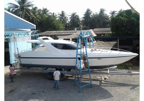Adventure Yacht 37’