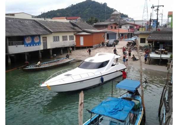 Adventure Yacht 37’