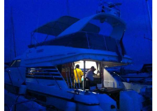 Fairline 64