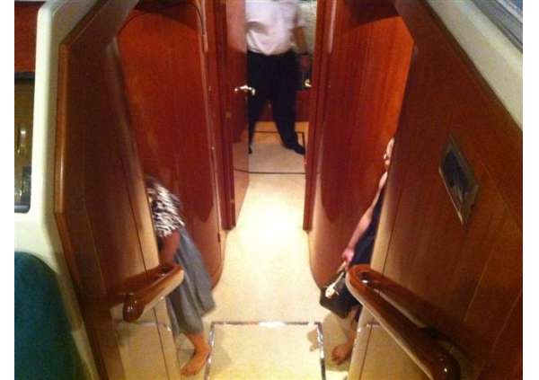 Fairline 64