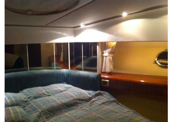 Fairline 64
