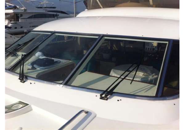 Fairline 64