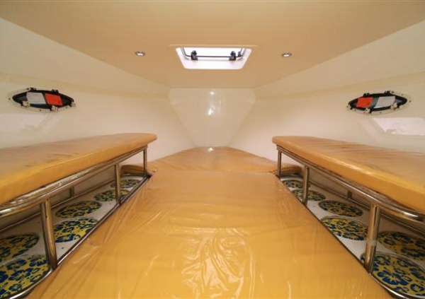 Adventure Yacht 37’