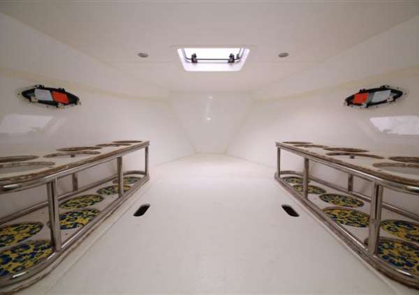 Adventure Yacht 37’