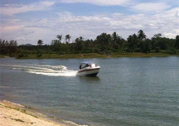 Monohull 24’/เรือสปี๊ดโบ๊ท24ฟุต