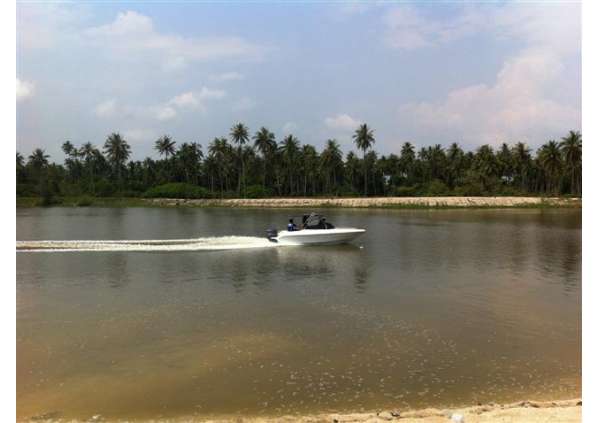 Monohull V19’