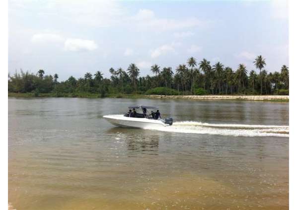 Monohull V19’