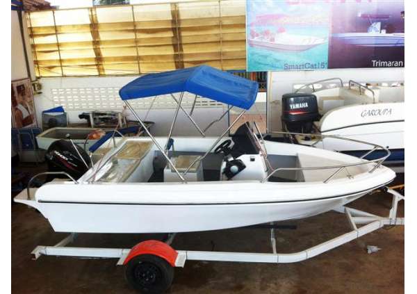 Monohull V15’