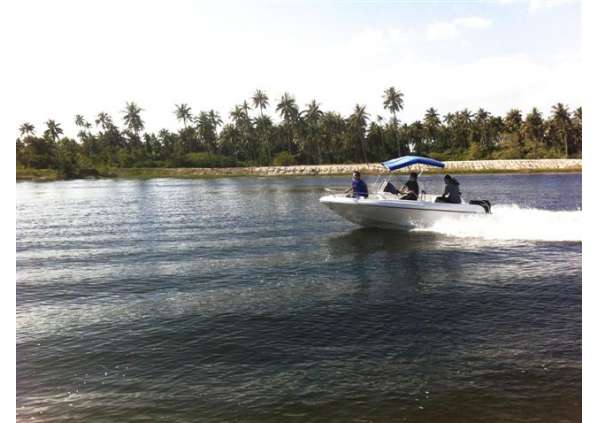 Monohull V15’