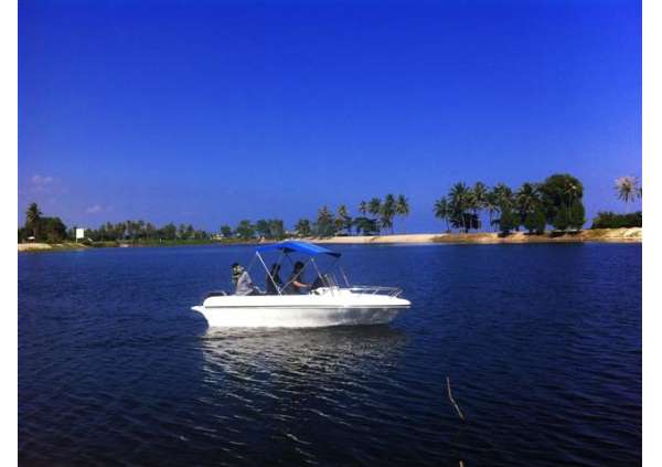 Monohull V15’